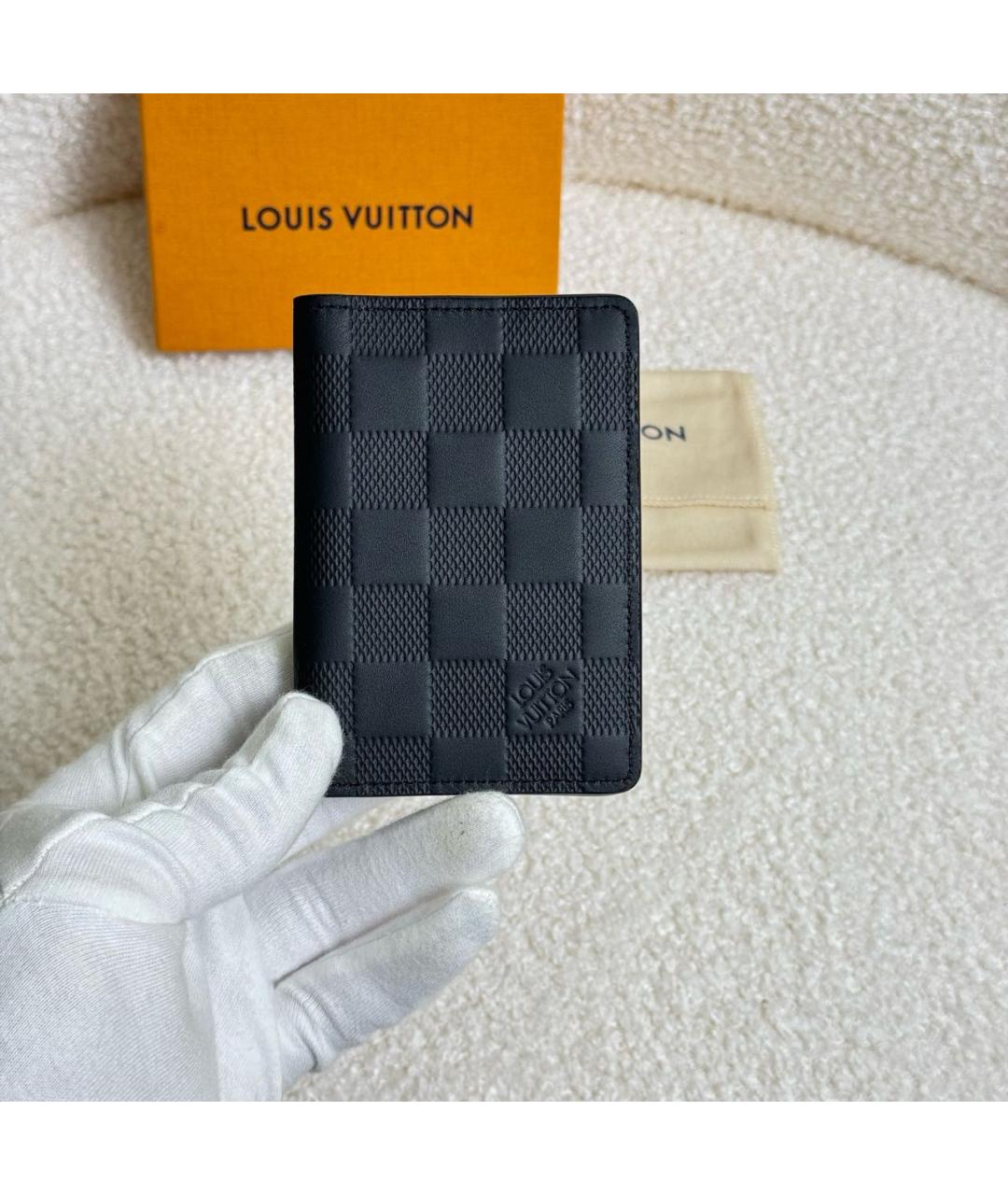 LOUIS VUITTON Черный кардхолдер, фото 5