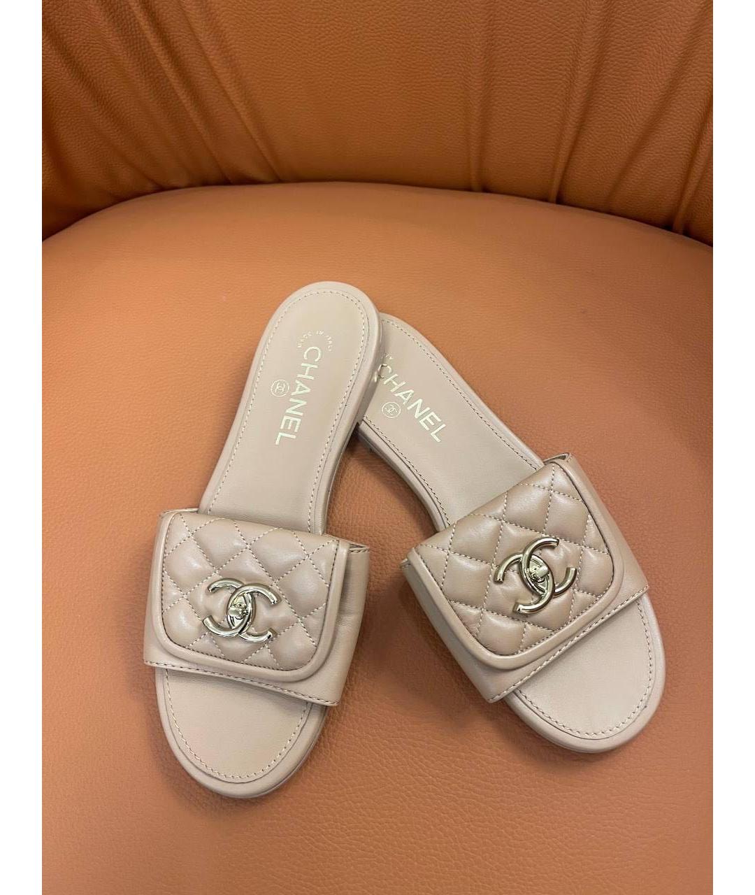 CHANEL Бежевые кожаные шлепанцы, фото 2