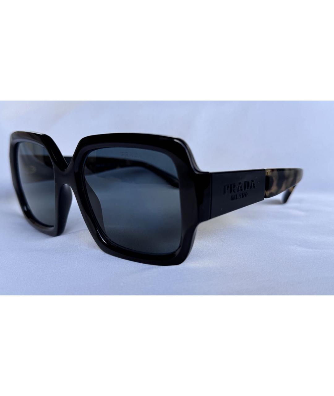 PRADA Черные пластиковые солнцезащитные очки, фото 3