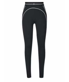 ALO YOGA Спортивные брюки и шорты