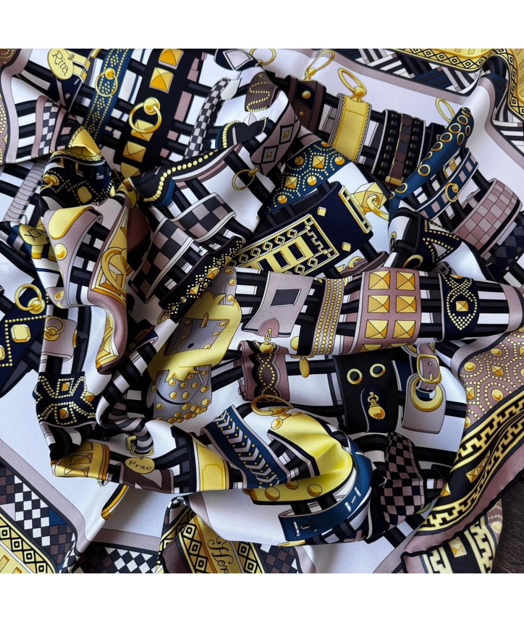 HERMES Бежевый шелковый платок, фото 4