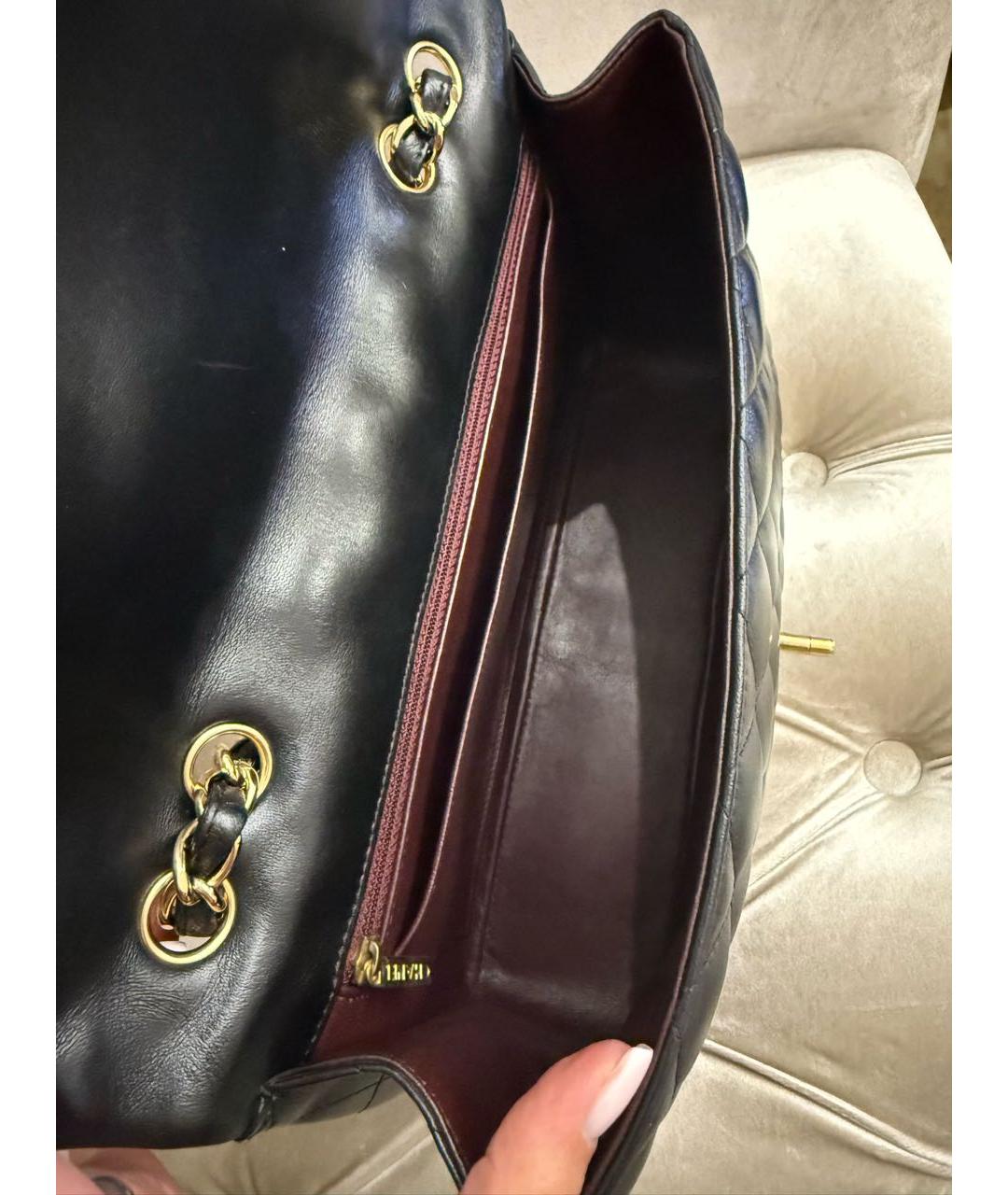 CHANEL Черная кожаная сумка через плечо, фото 4