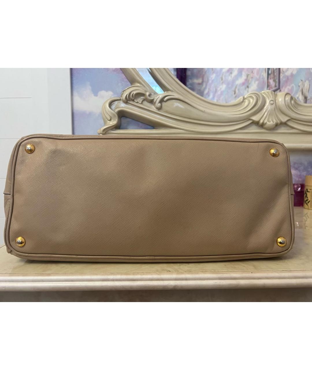 PRADA Бежевая кожаная сумка с короткими ручками, фото 6