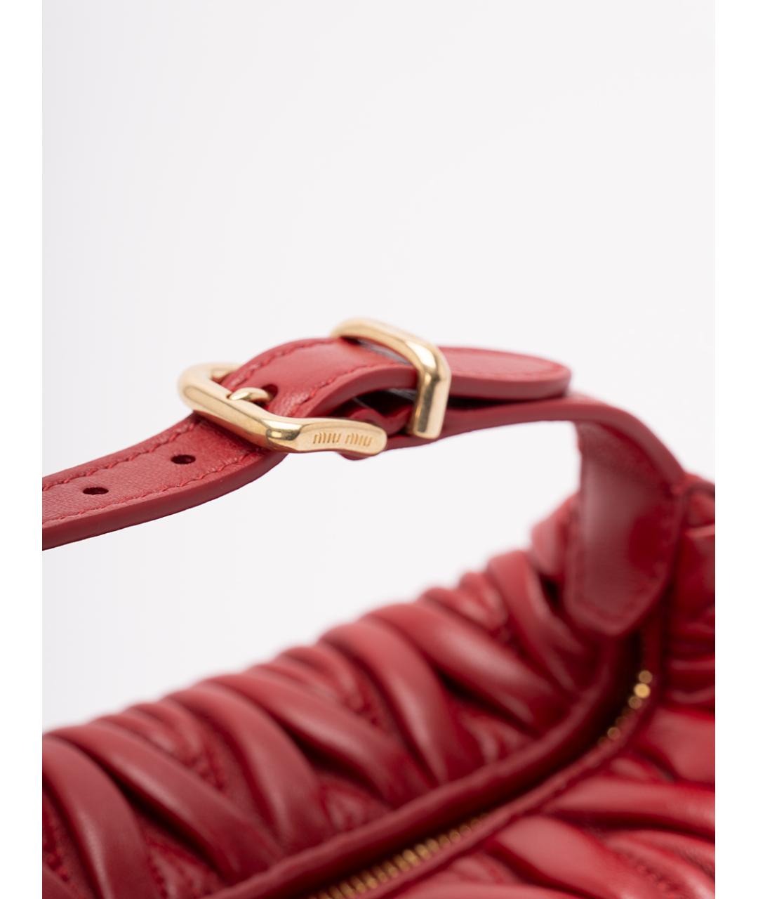 MIU MIU Красная кожаная сумка с короткими ручками, фото 4