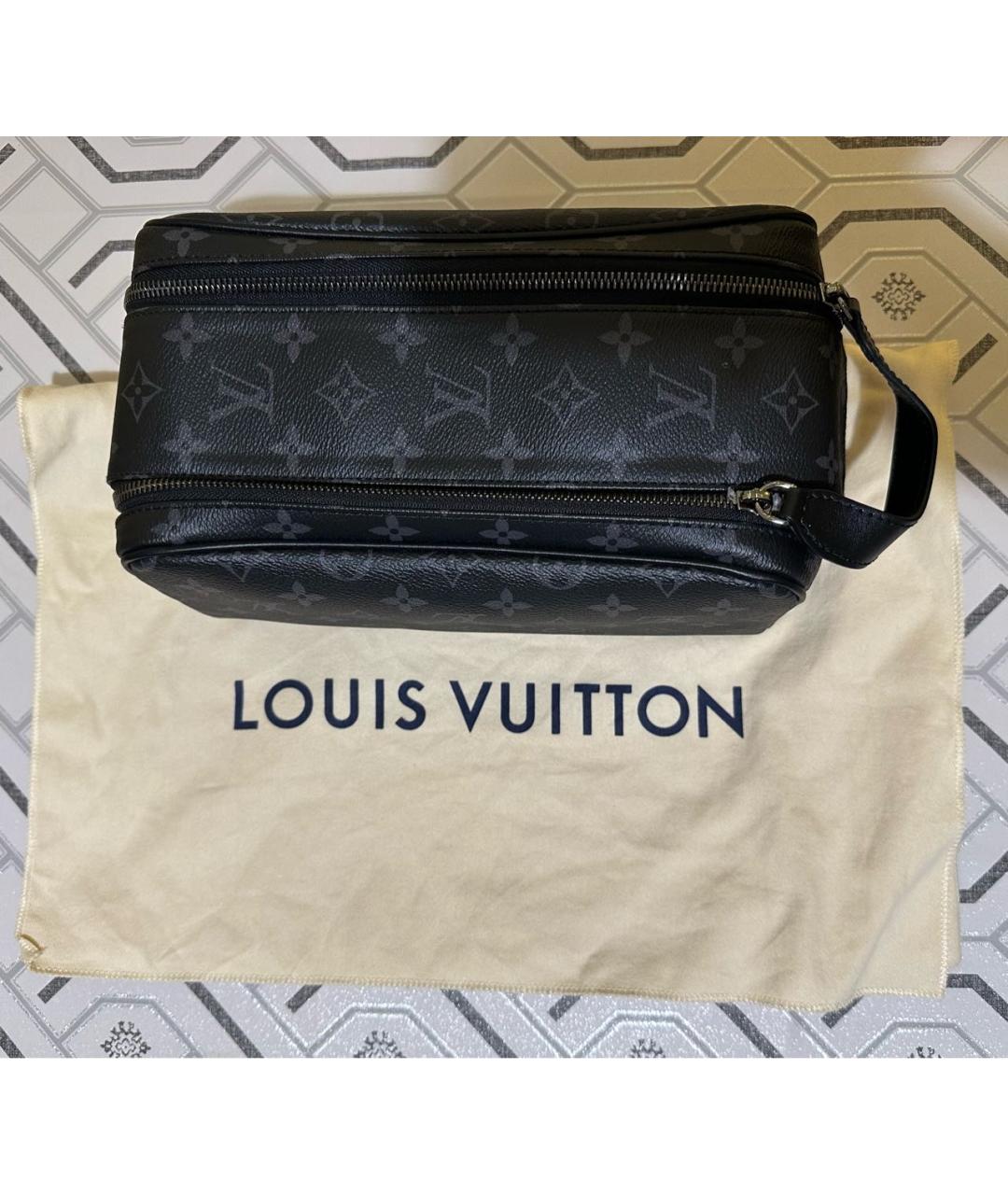 LOUIS VUITTON Черная кожаная косметичка, фото 2