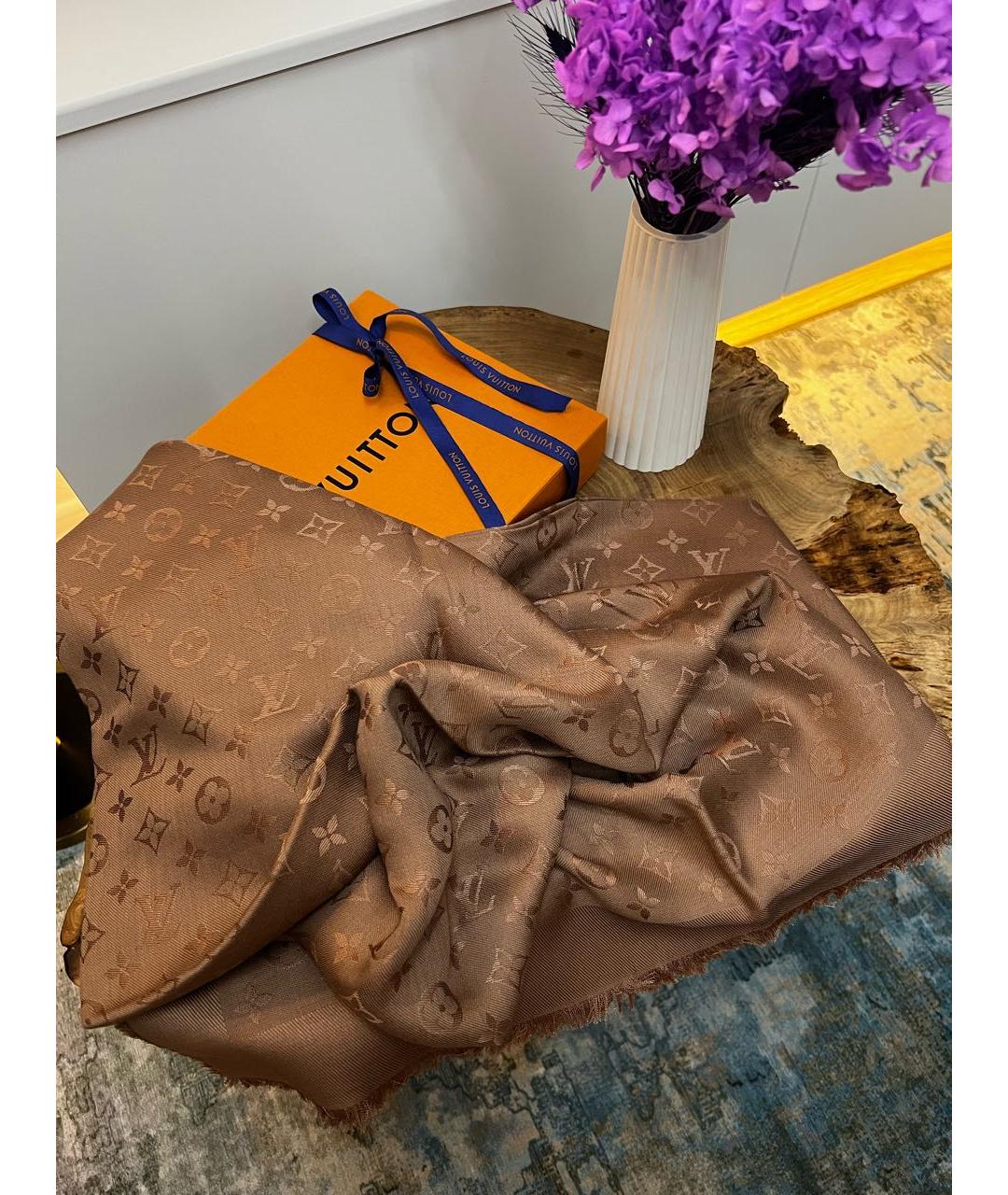 LOUIS VUITTON Коричневый шелковый платок, фото 3