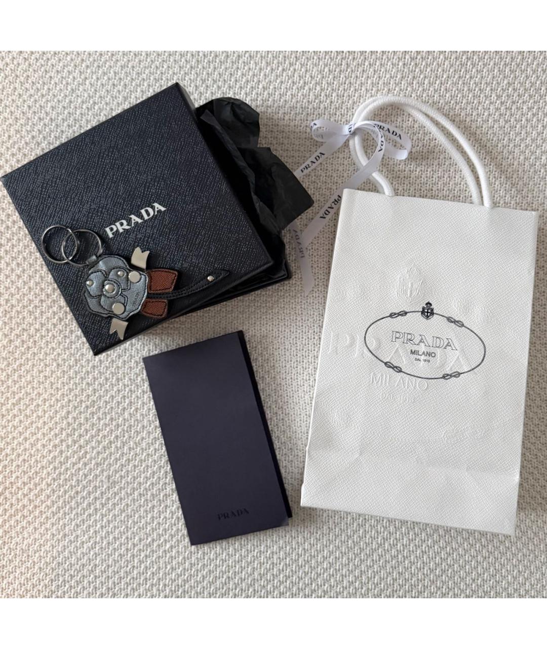 PRADA Серый брелок, фото 4