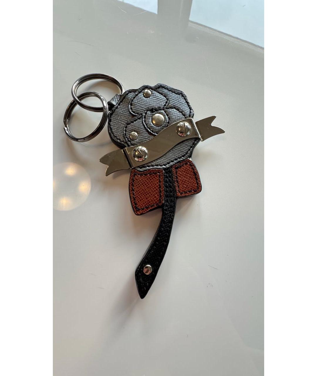 PRADA Серый брелок, фото 2