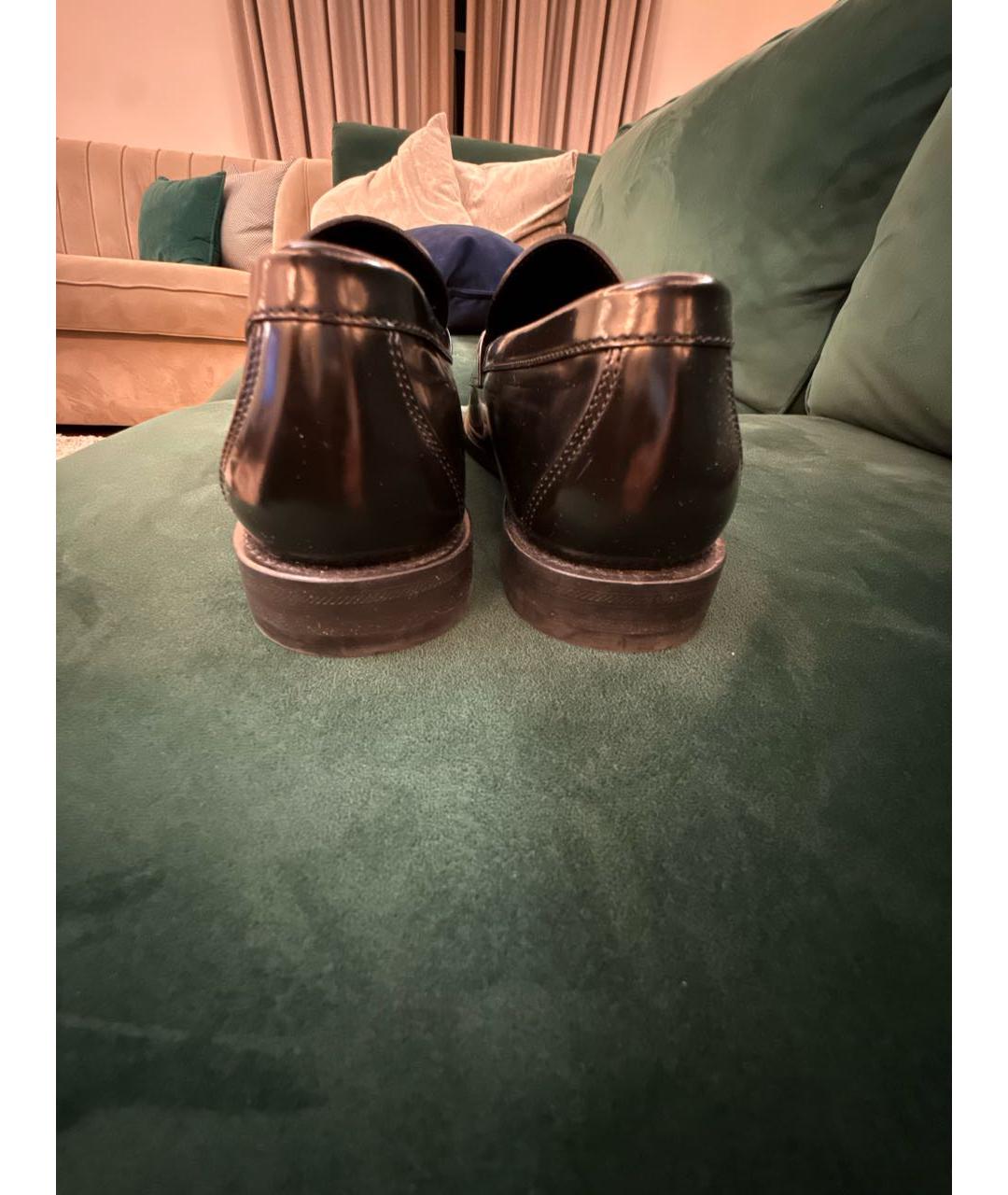 LOUIS VUITTON Черные лоферы из лакированной кожи, фото 4