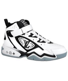 LOUIS VUITTON Высокие кроссовки / кеды