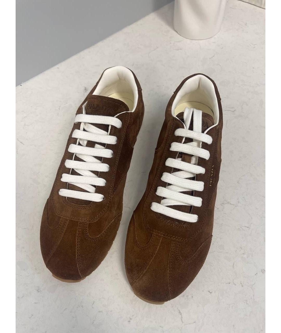 PRADA Коричневые замшевые кроссовки, фото 3