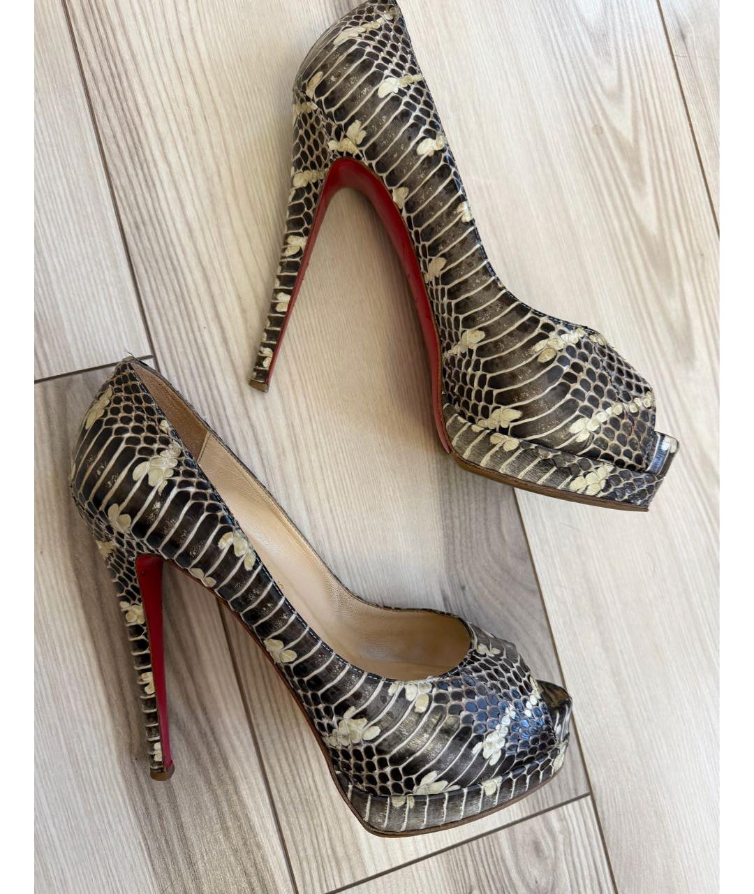CHRISTIAN LOUBOUTIN Серые туфли из экзотической кожи, фото 6