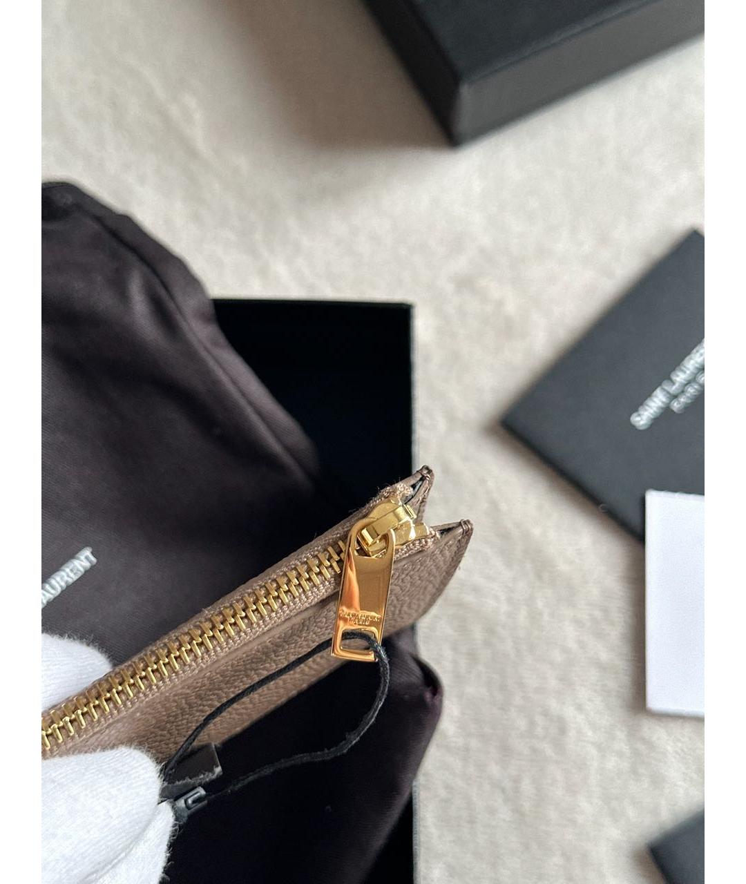 SAINT LAURENT Бежевый кожаный кардхолдер, фото 5