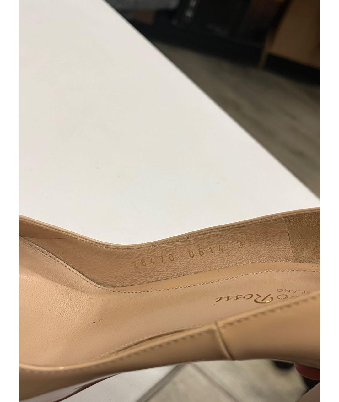 GIANVITO ROSSI Бежевые туфли из лакированной кожи, фото 5