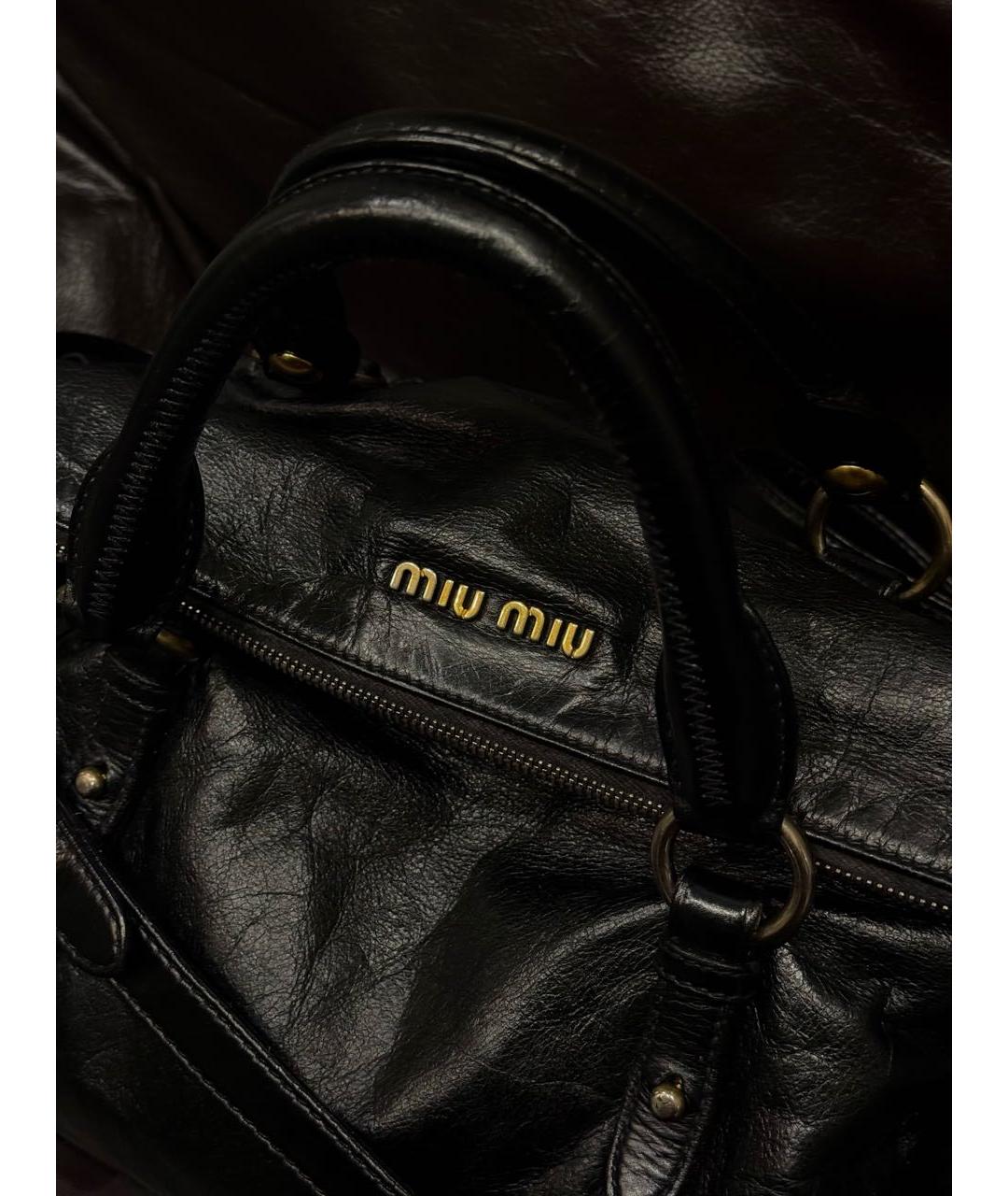 MIU MIU Черная кожаная сумка через плечо, фото 3