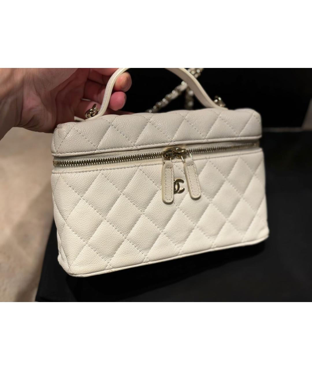 CHANEL Белая кожаная сумка через плечо, фото 2