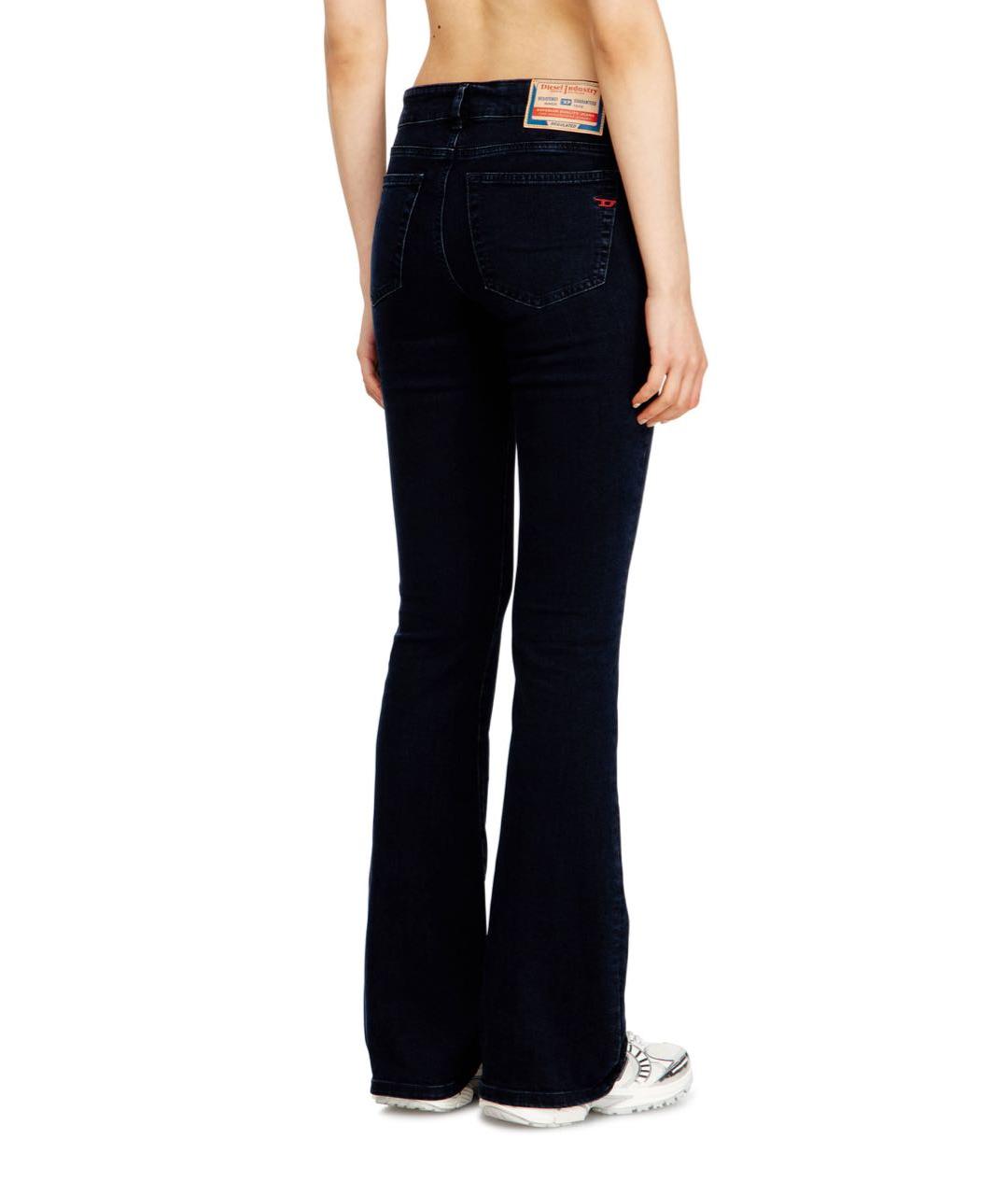 DIESEL Темно-синие хлопко-полиэстеровые джинсы клеш, фото 2