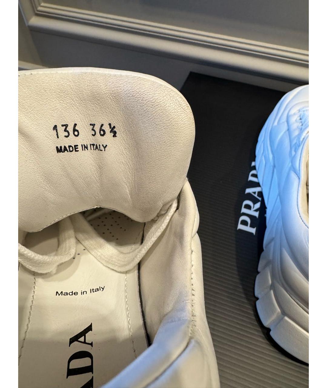 PRADA Белые кожаные кроссовки, фото 3