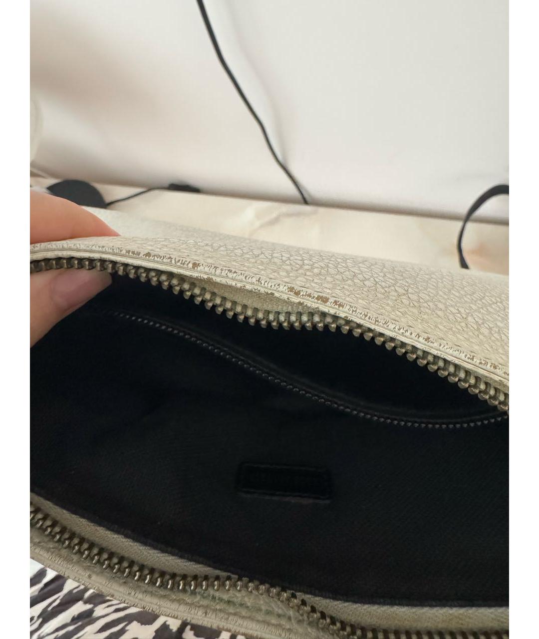 BURBERRY Белая кожаная сумка с короткими ручками, фото 2