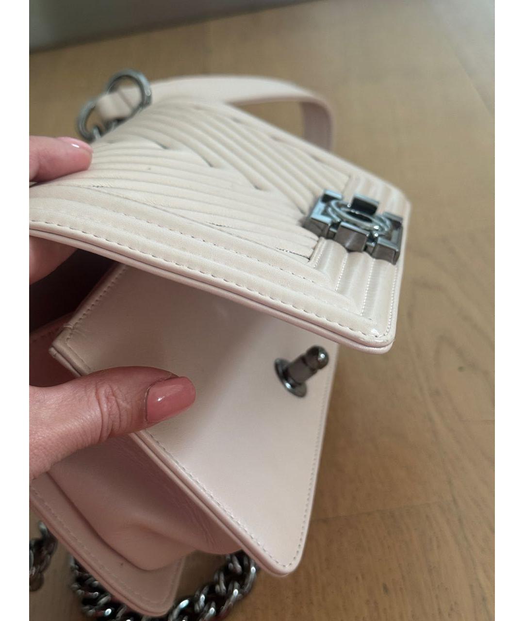 CHANEL Бежевая кожаная сумка через плечо, фото 5