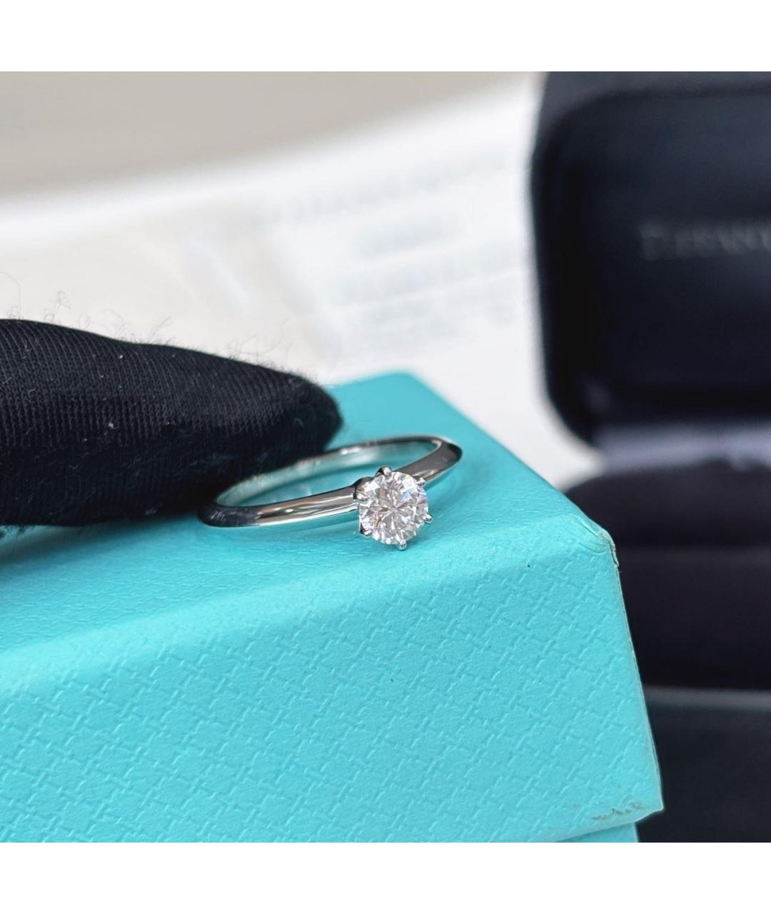 TIFFANY&CO Белое платиновое кольцо, фото 8