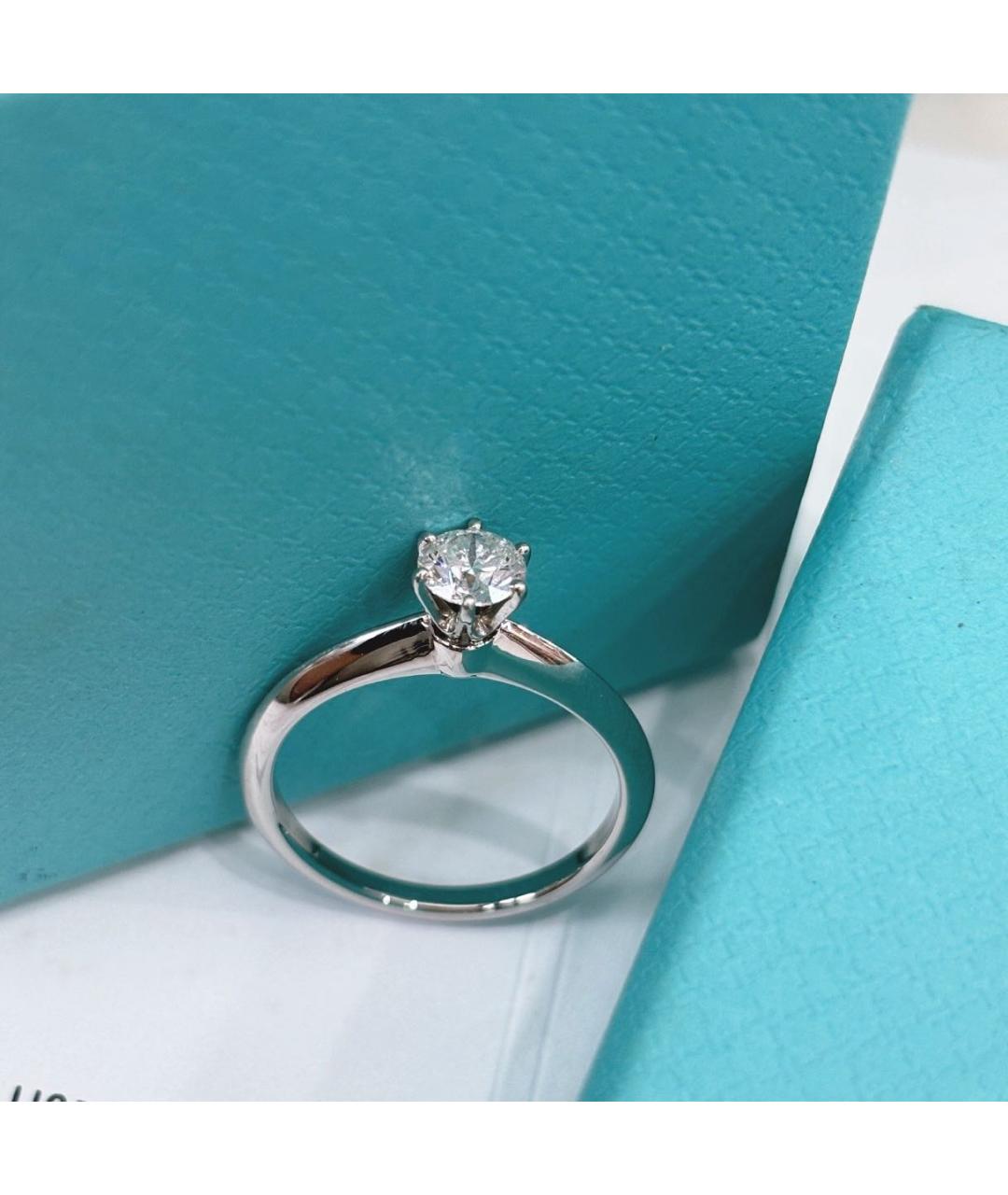 TIFFANY&CO Белое платиновое кольцо, фото 5