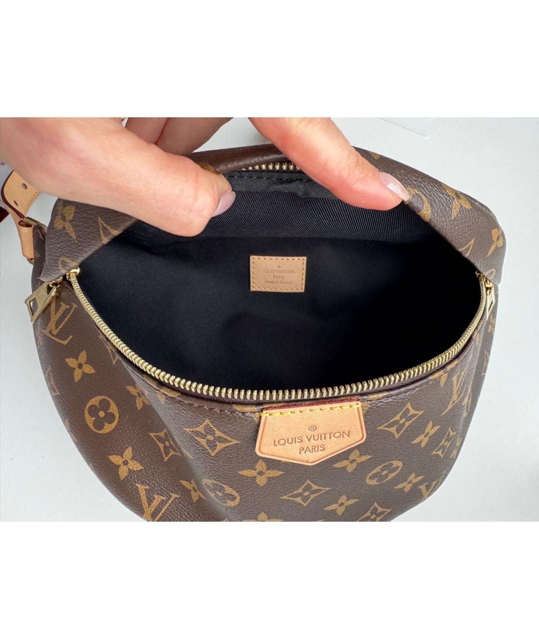 LOUIS VUITTON Коричневая поясная сумка, фото 4