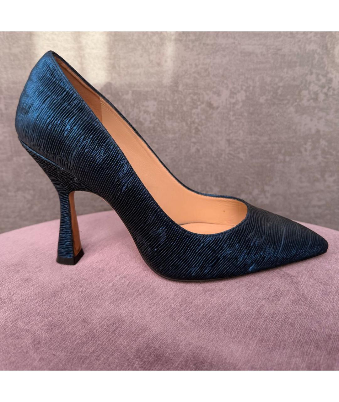 STUART WEITZMAN Темно-синие текстильные туфли, фото 6