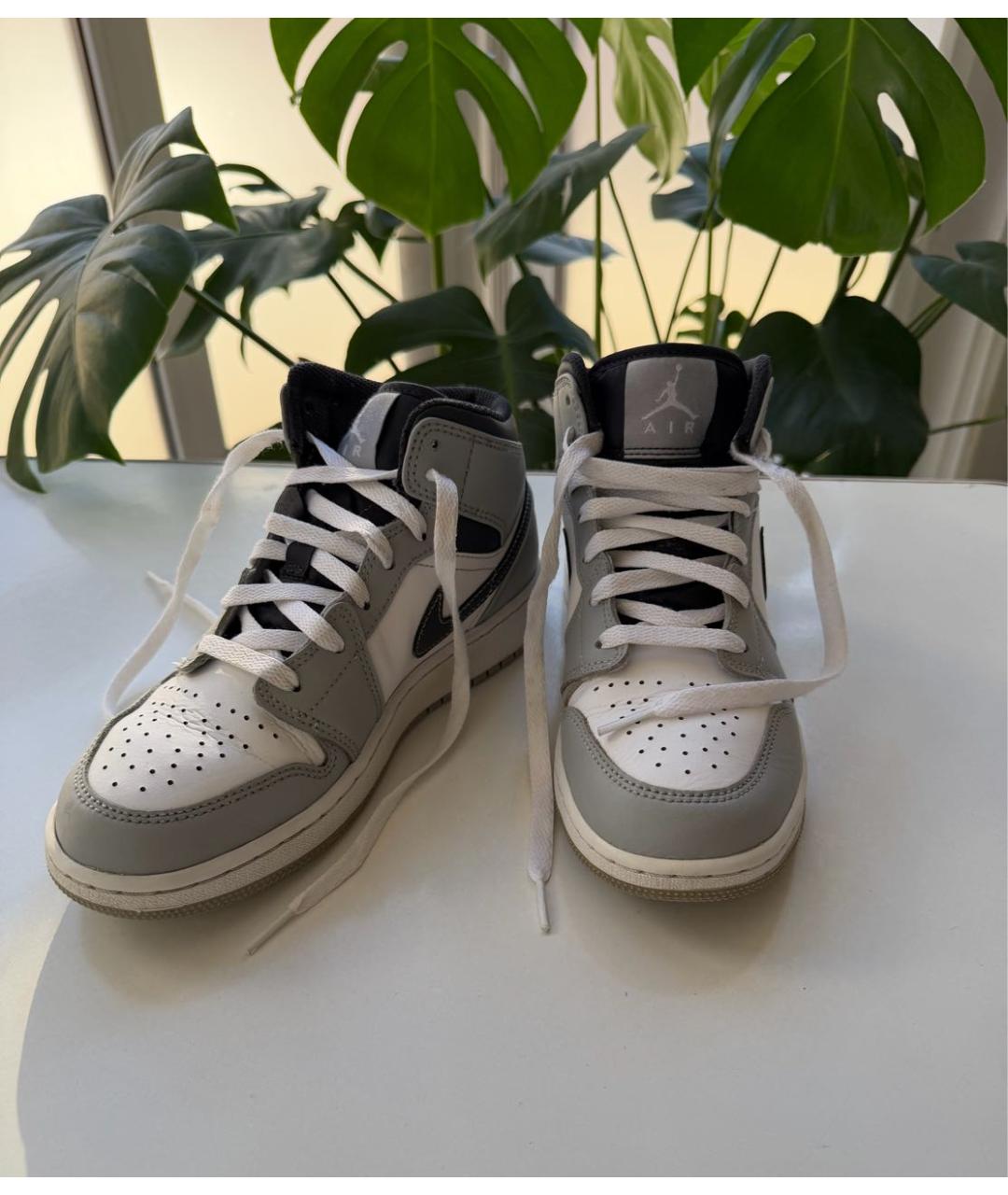 JORDAN Серые кожаные кеды, фото 2