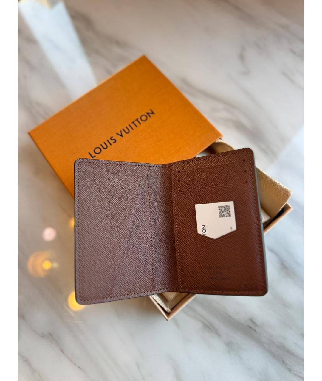 LOUIS VUITTON Коричневый кардхолдер, фото 3