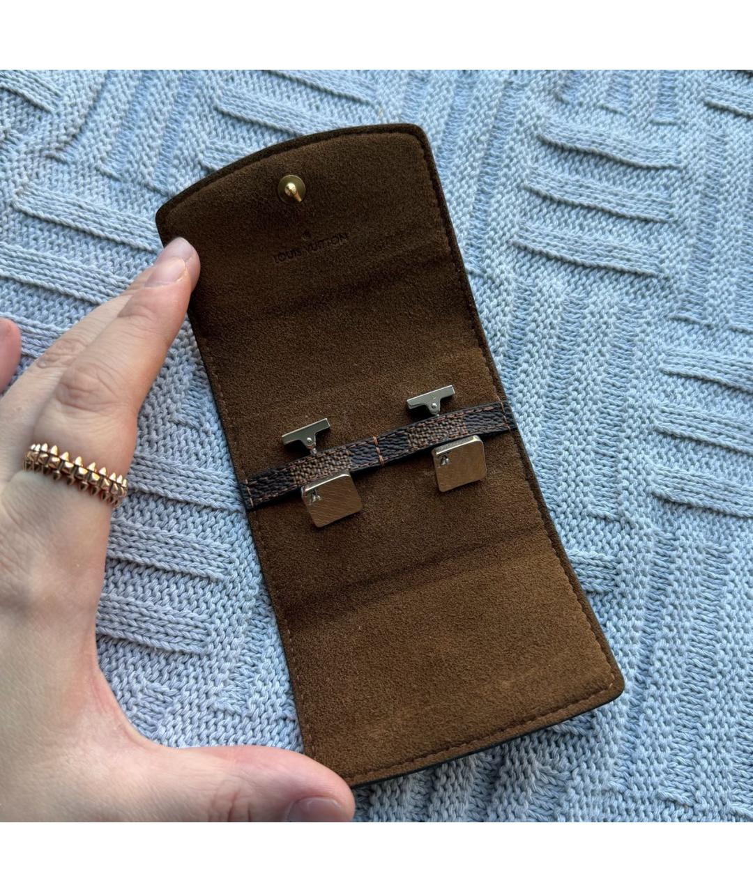 LOUIS VUITTON Серебряные запонки, фото 3