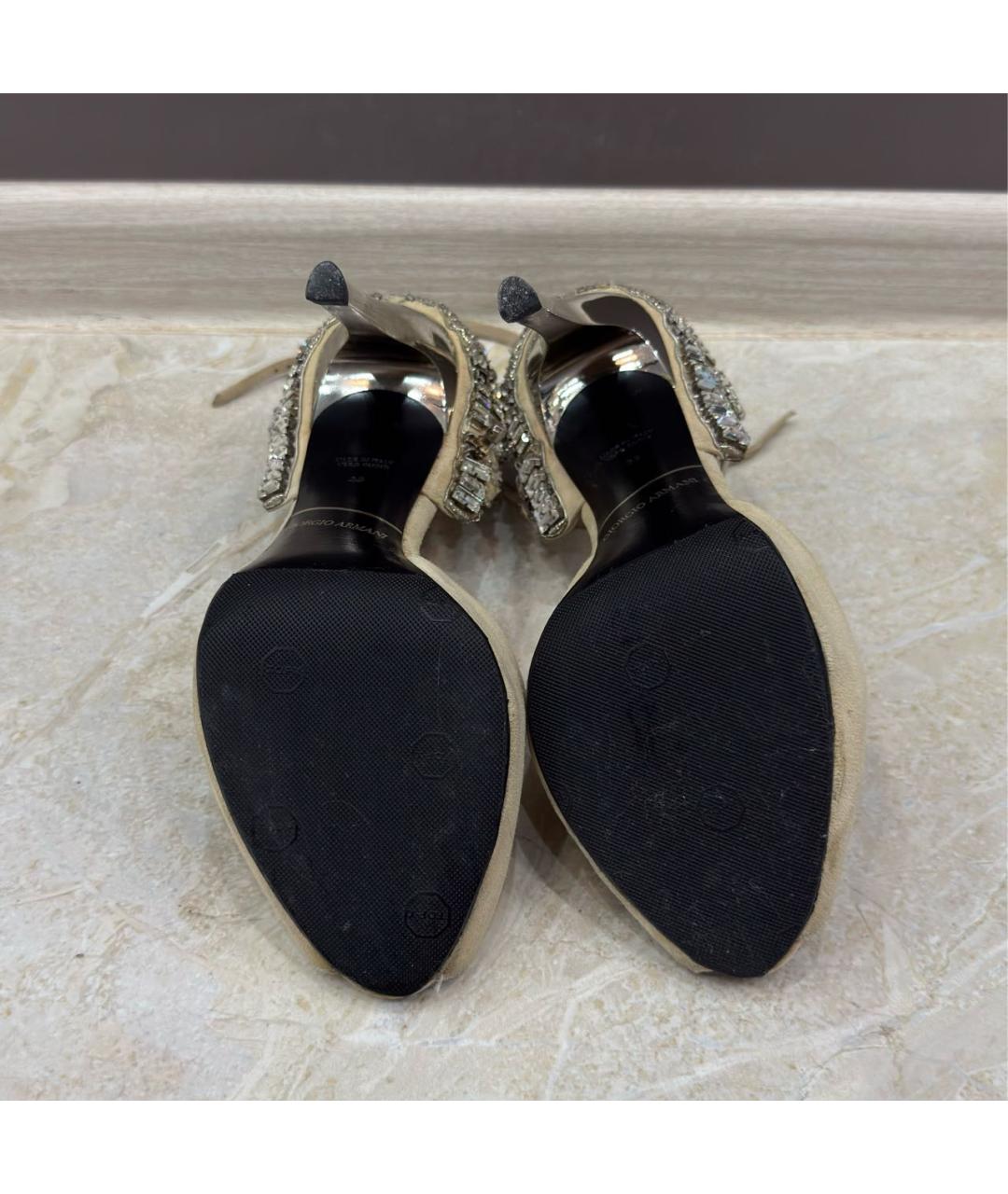 GIORGIO ARMANI Бежевые нубуковые босоножки, фото 3