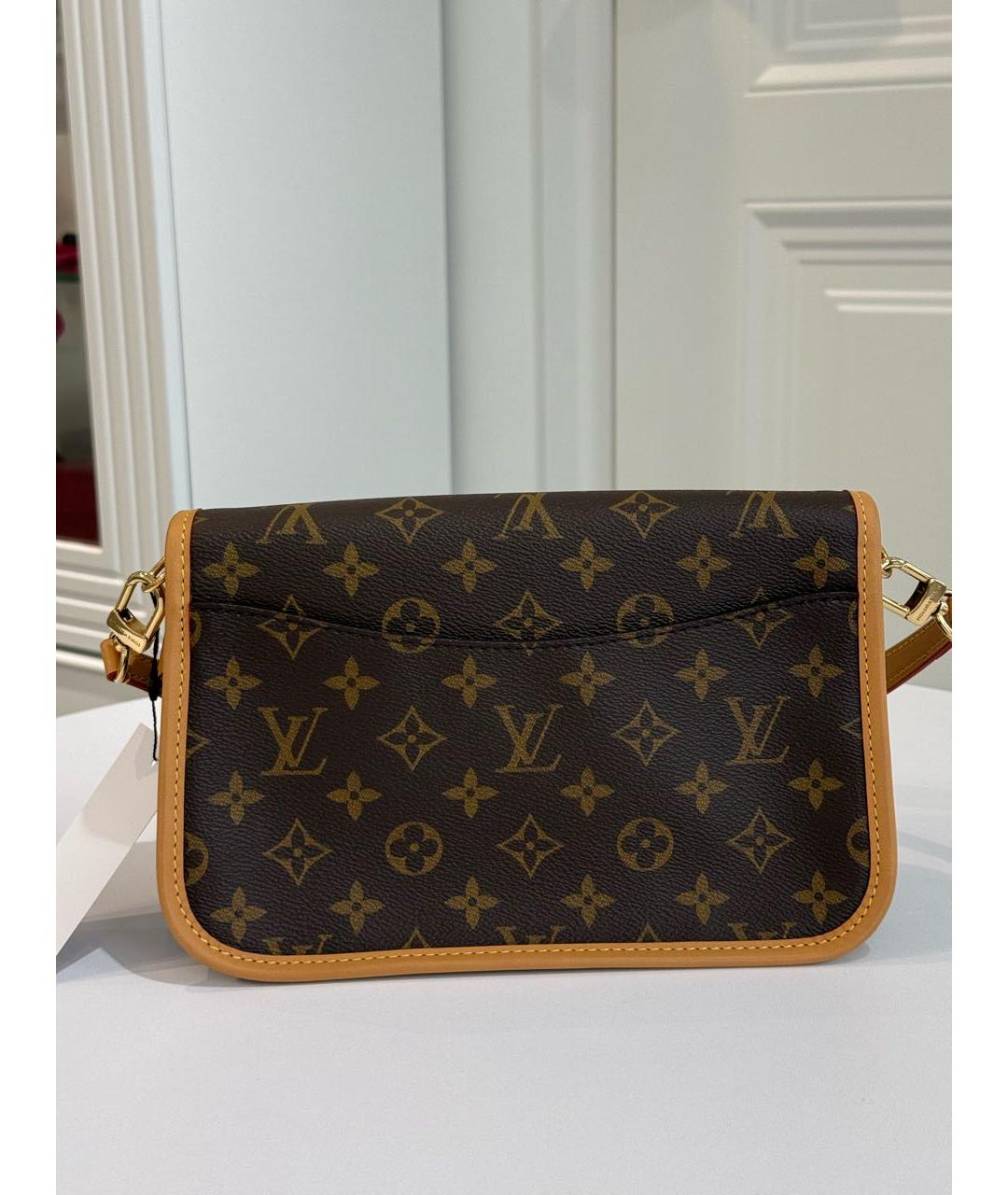 LOUIS VUITTON Коричневая кожаная сумка через плечо, фото 2