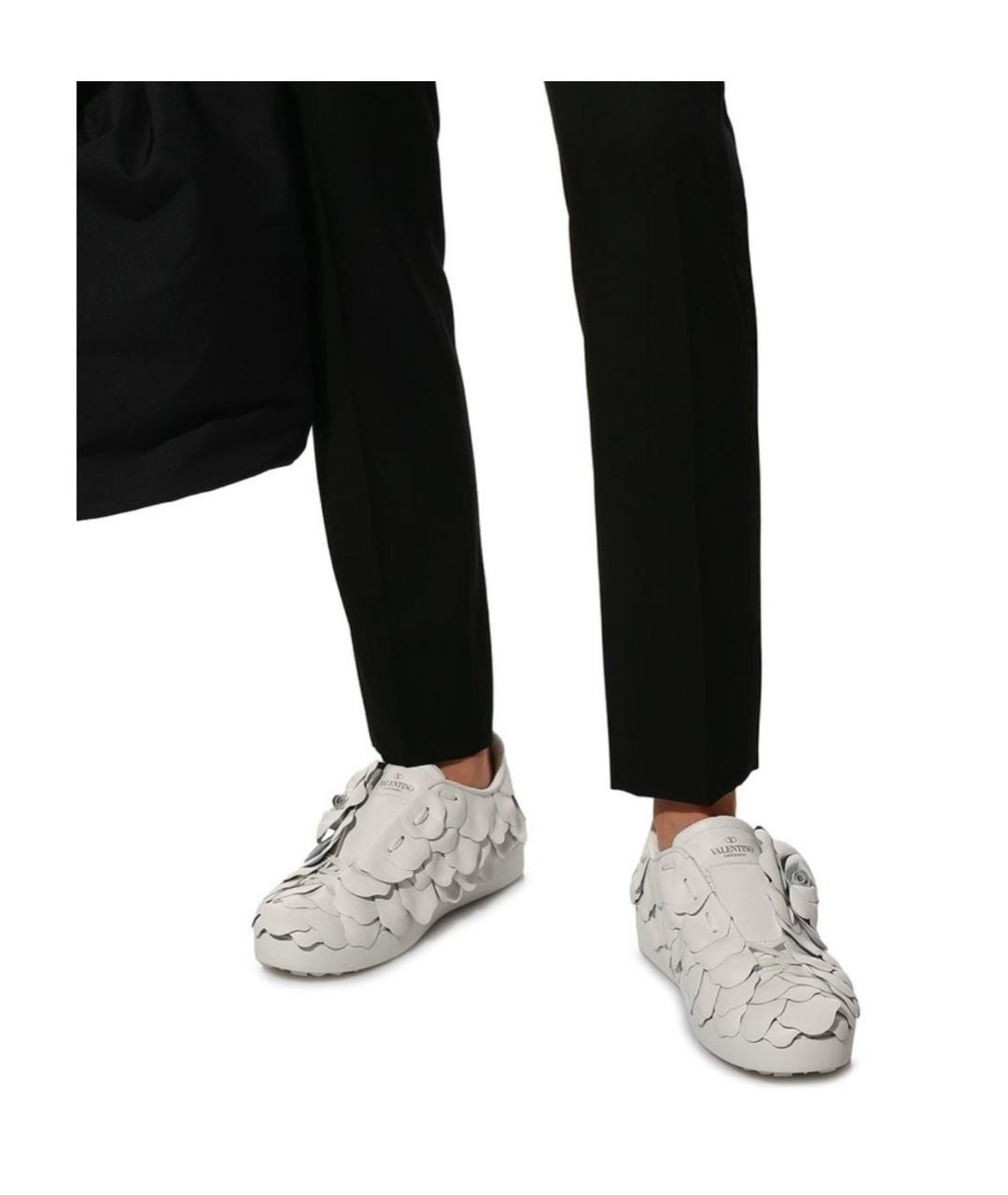 VALENTINO Белые кожаные кроссовки, фото 2