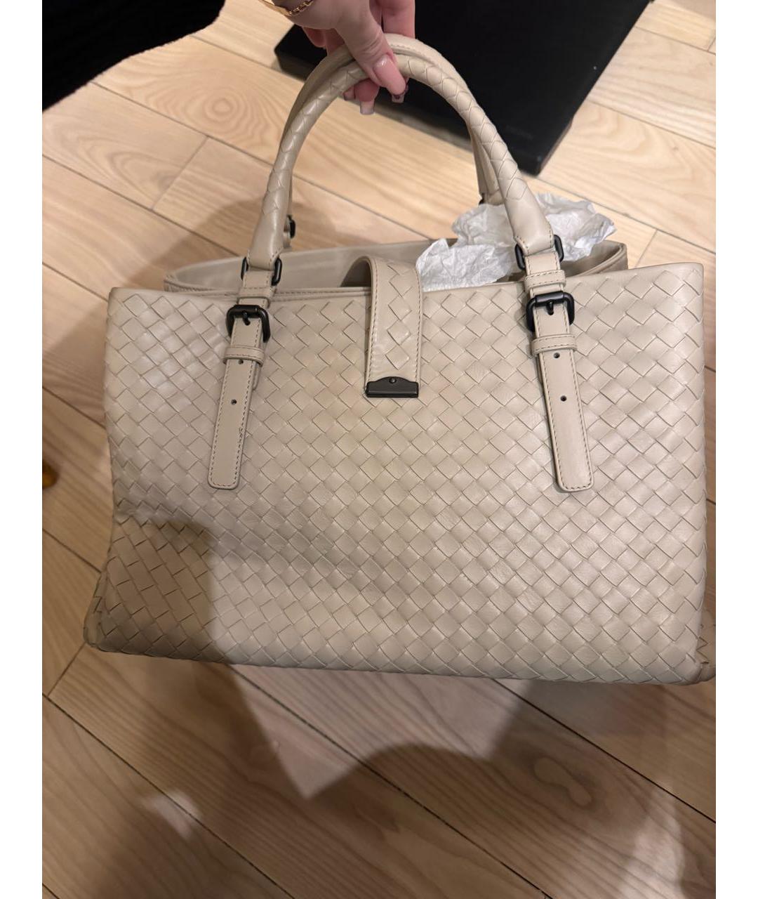 BOTTEGA VENETA Бежевая кожаная сумка с короткими ручками, фото 2