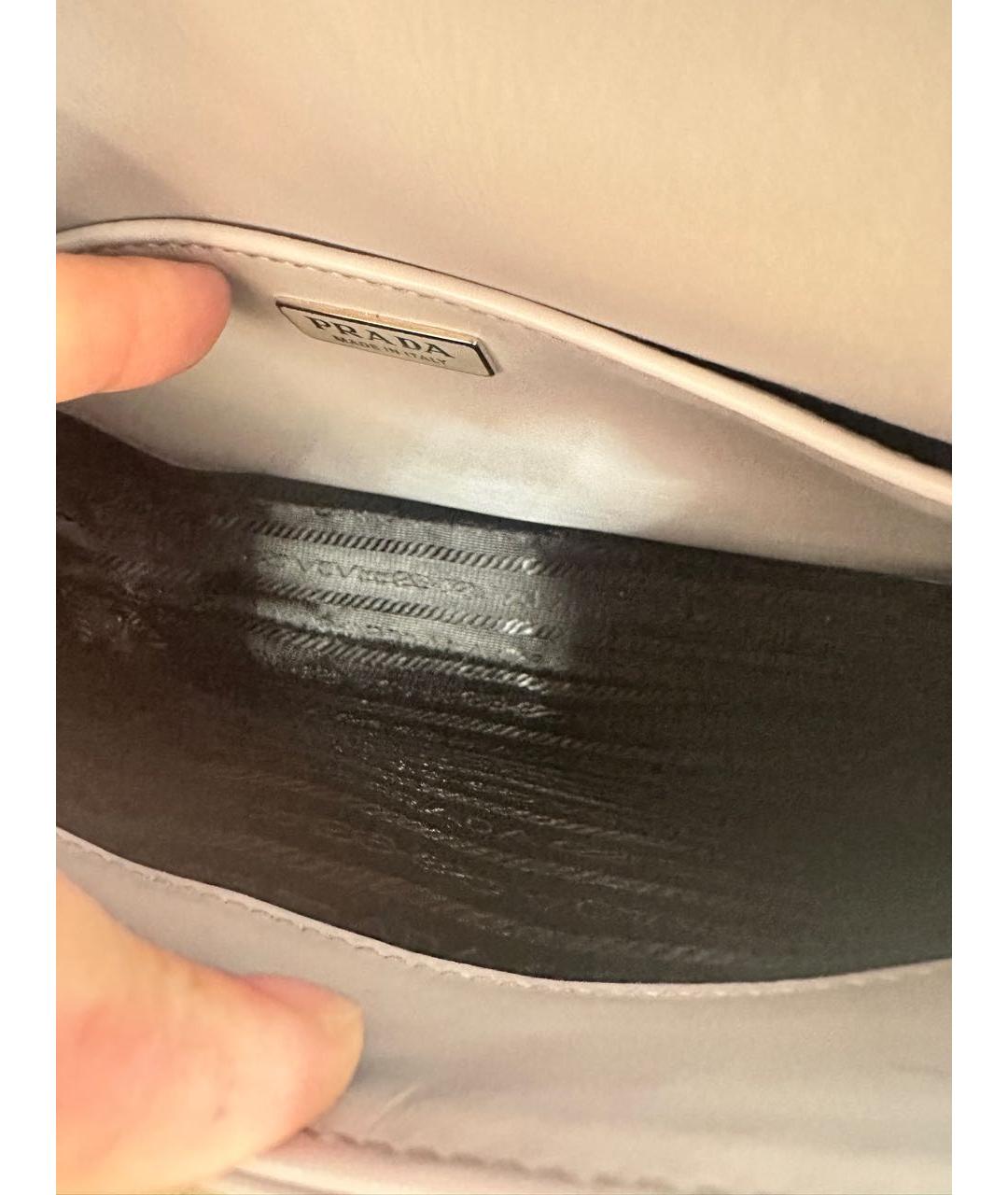 PRADA Серая кожаная сумка через плечо, фото 4