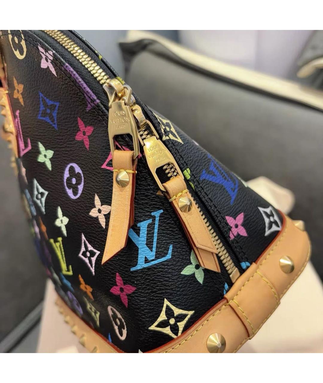 LOUIS VUITTON Черная сумка с короткими ручками из искусственной кожи, фото 6