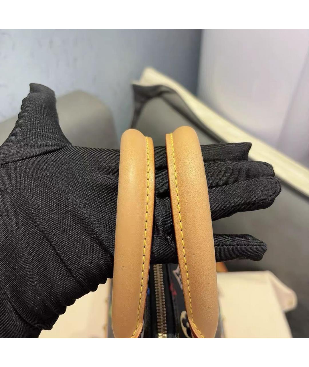 LOUIS VUITTON Черная сумка с короткими ручками из искусственной кожи, фото 3