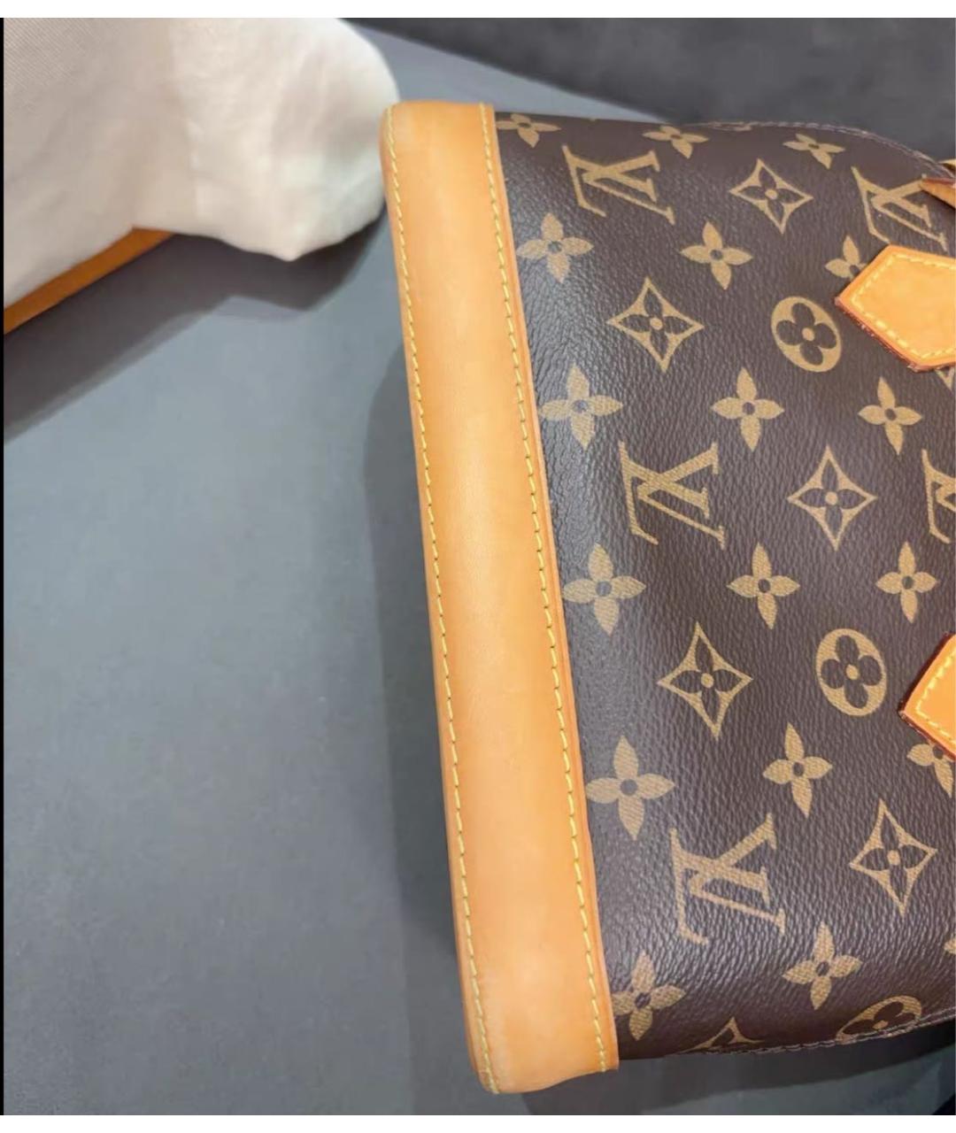 LOUIS VUITTON Коричневая кожаная сумка с короткими ручками, фото 6
