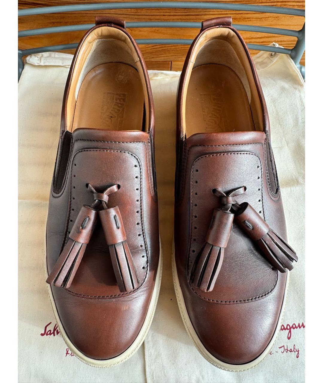 FERRAGAMO Коричневые кожаные слипоны, фото 3