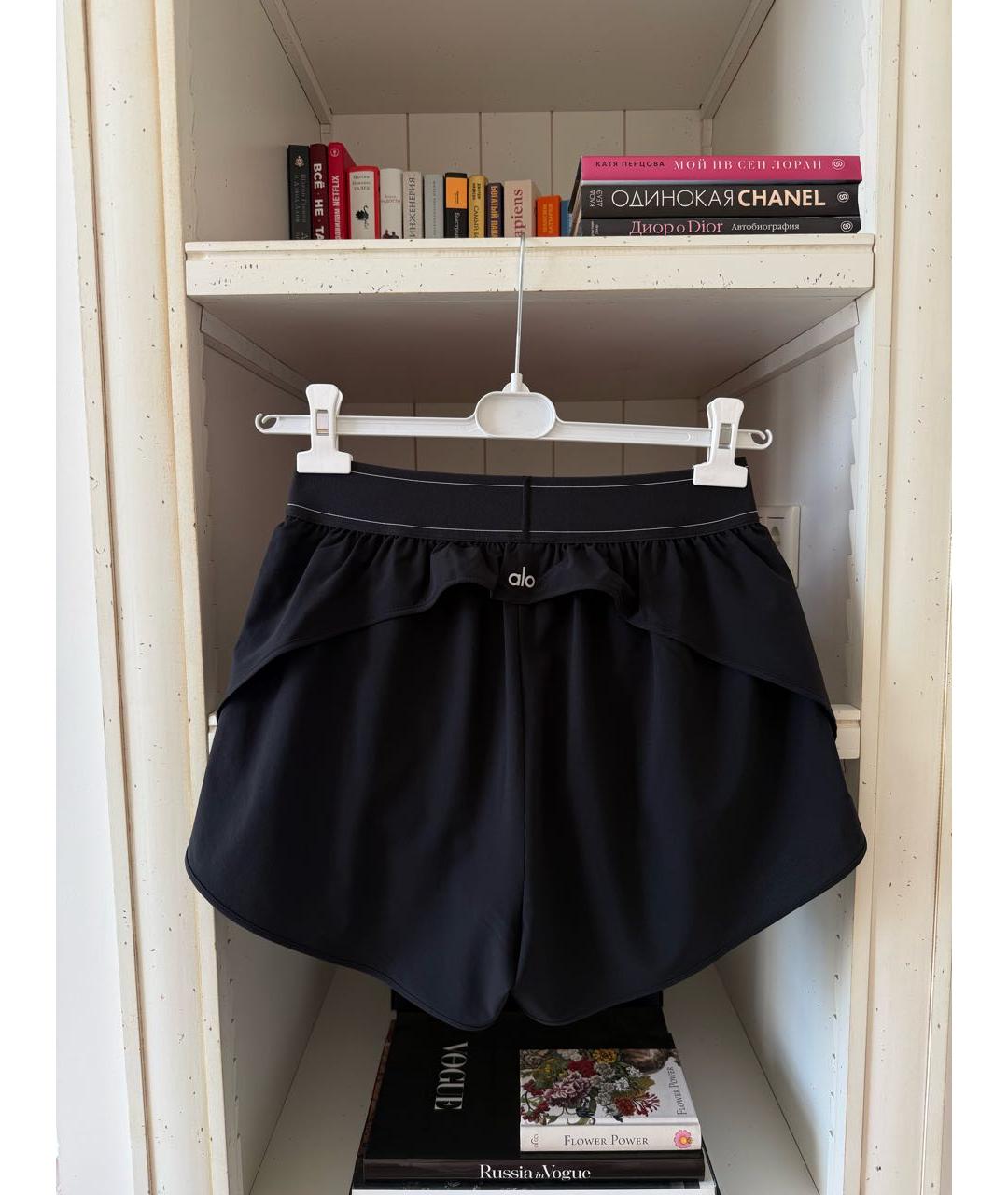 ALO YOGA Черные полиэстеровые спортивные брюки и шорты, фото 2