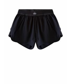 ALO YOGA Спортивные брюки и шорты