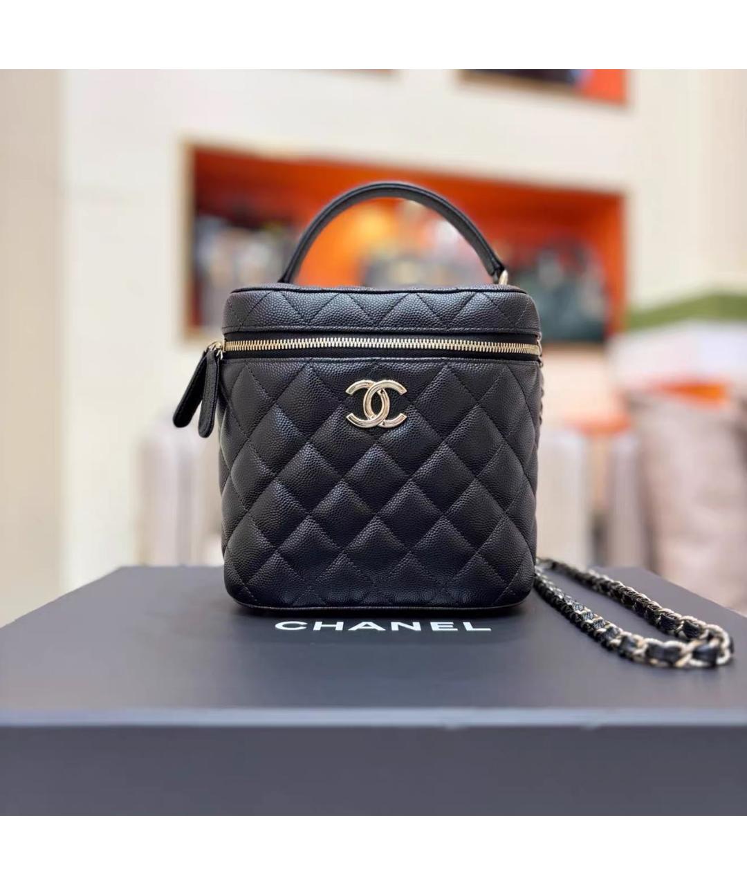 CHANEL Черная кожаная сумка через плечо, фото 9