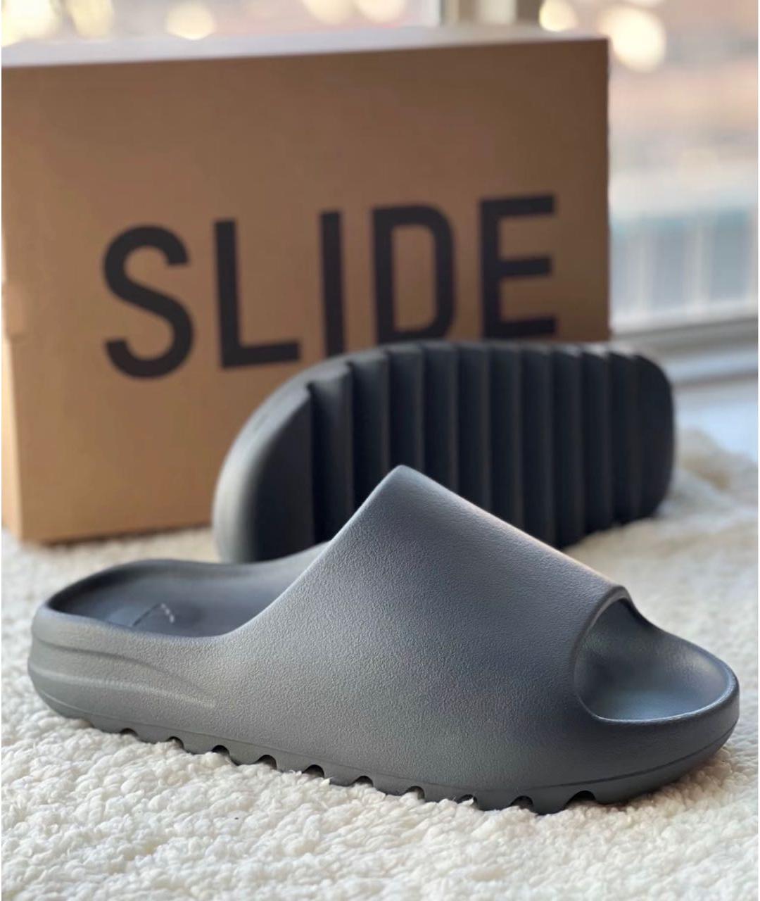 ADIDAS YEEZY Антрацитовые резиновые шлепанцы, фото 2