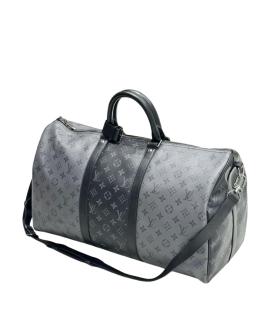 LOUIS VUITTON Дорожная и спортивная сумка