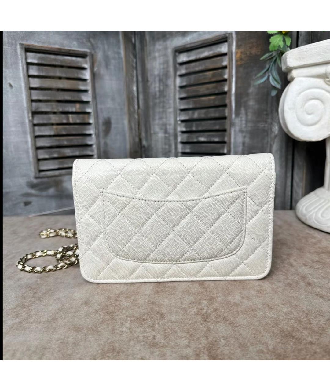 CHANEL Белая кожаная сумка через плечо, фото 3
