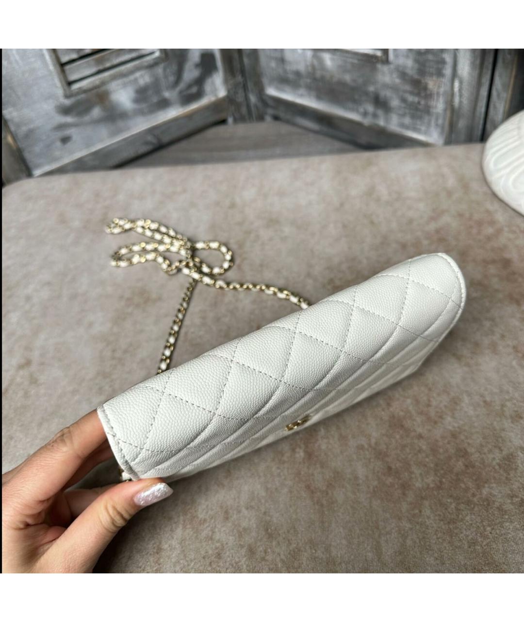 CHANEL Белая кожаная сумка через плечо, фото 4