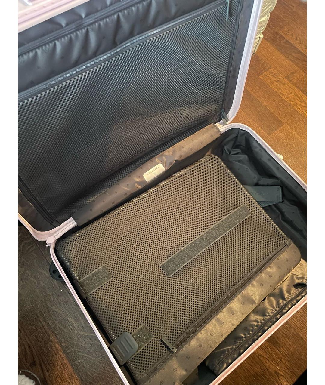Rimowa Розовый чемодан, фото 4