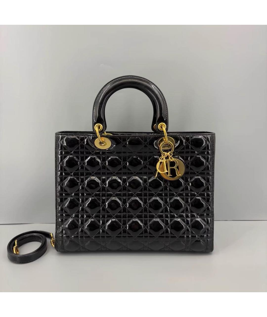 CHRISTIAN DIOR Черная сумка с короткими ручками из лакированной кожи, фото 9