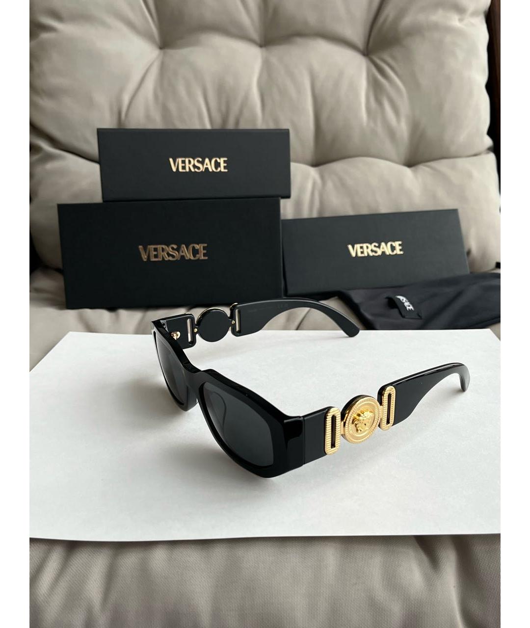 VERSACE Черные пластиковые солнцезащитные очки, фото 5